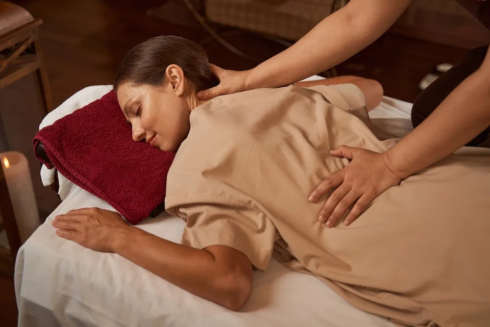 Thai Massage (Without Oil) Thai Massage (Without Oil)